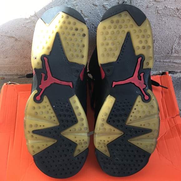 Air Jordan 6 Retro Black Varsity Red 2010 - Picture 7 of 8